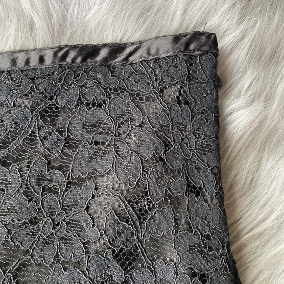 THE LIMITED Skirt Sz 12 Black Lace Lined Neutral Side Zip Knee Length Work - Picture 3 of 12